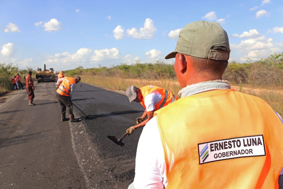gobernador luna inspecciona inicio del plan de asfaltado al sur de monagas laverdaddemonagas.com troncal 10 2