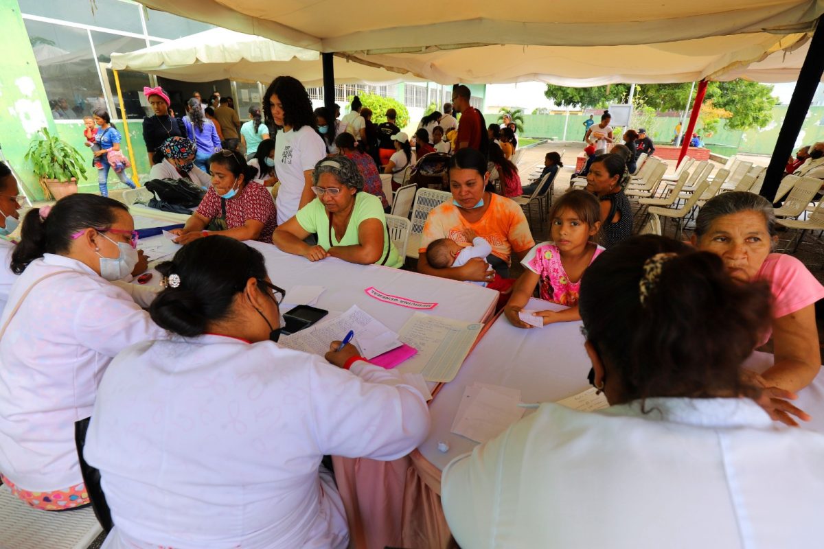 gran mision venezuela mujer atendio a 600 monaguenses en 15 servicios medicos laverdaddemonagas.com misiones 4