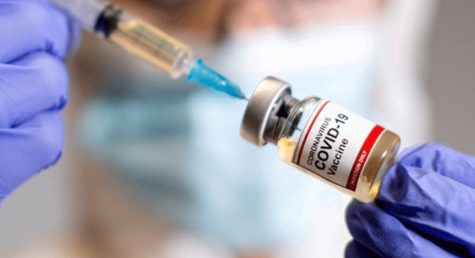 La Academia de Medicina hace un llamado al Gobierno para la adquisición de vacunas ante la variante de covid-19