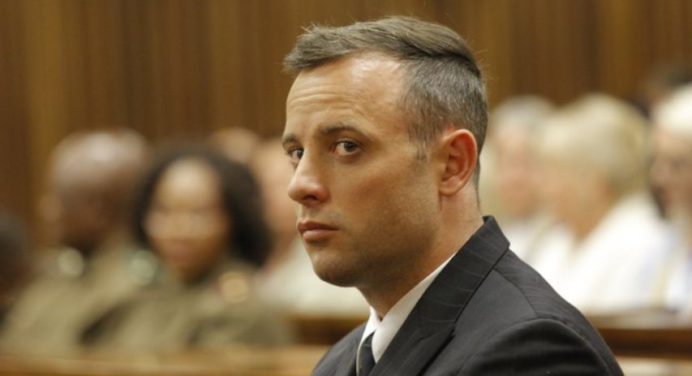 Oscar Pistorius saldrá en libertad este viernes