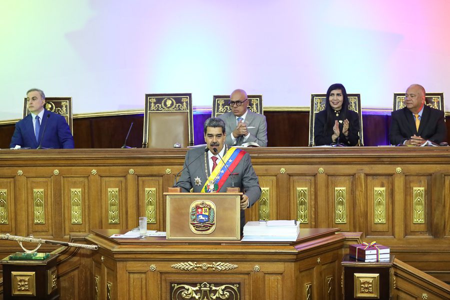 Presidente Nicolás Maduro anunció aumento del bono de Guerra económica a partir del 1º de febrero