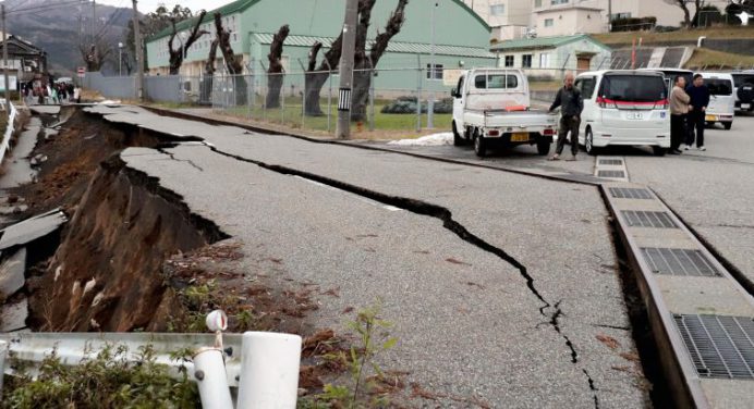 Terremoto en Japón de 7,4 grados activó alerta de tsunami