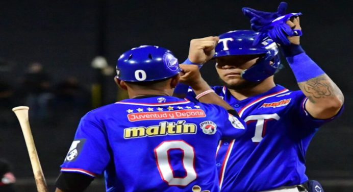 Tiburones triunfó y amplía su ventaja en la final de la LVBP