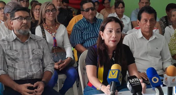 AD reafirma compromiso y disciplina partidista de cara a las presidenciales