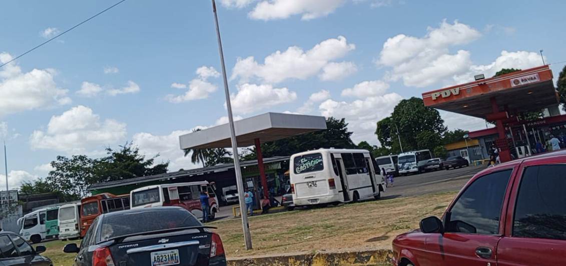 autobuses varados por falta de combustible laverdaddemonagas.com gasolinera si combustible