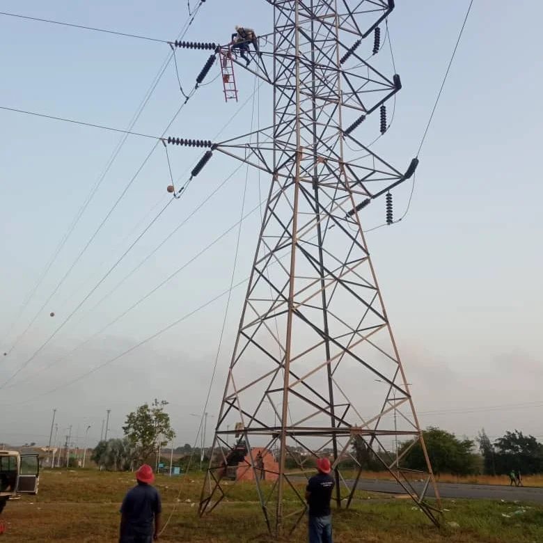 Corpoelec realiza labores preventivas en la línea Indio - Muscar