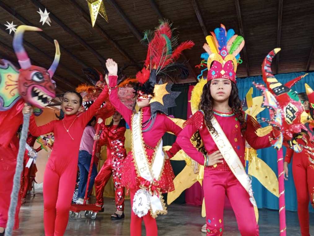 Escuela Alejandro de Humboldt elige su soberana