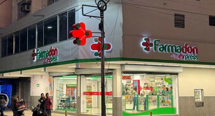 Farmadon apertura su farmacia número 18 a media cuadra de la plaza Piar