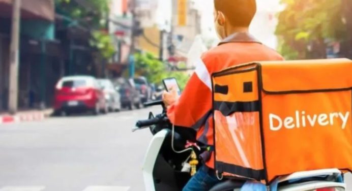 Gobierno nacional regula el servicio de delivery con un recargo del 1%