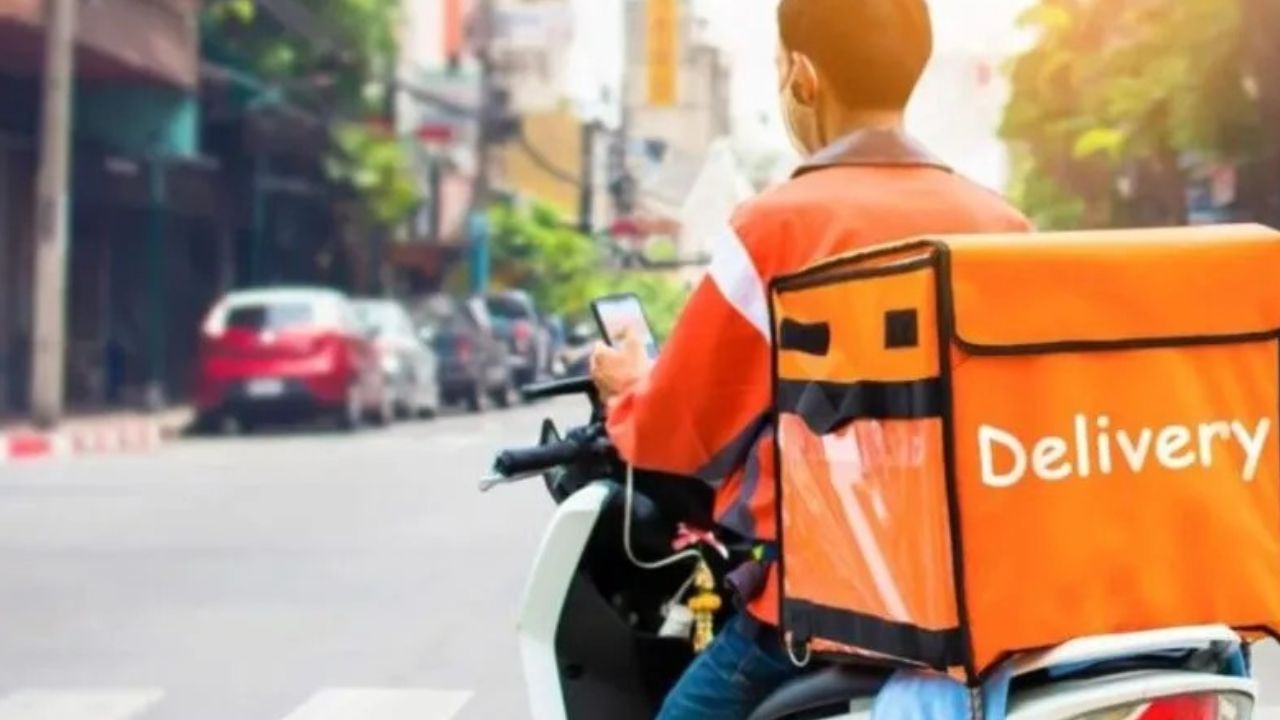 Gobierno nacional regula el servicio de delivery con un recargo del 1%