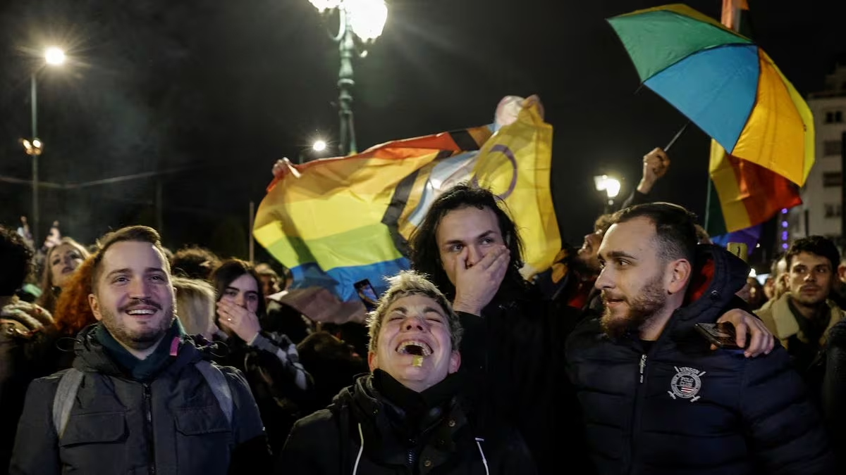 Grecia se convierte en el primer país ortodoxo que legaliza el matrimonio igualitario