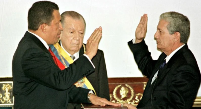 Hace 25 años Hugo Chávez asumió la presidencia de Venezuela por primera vez