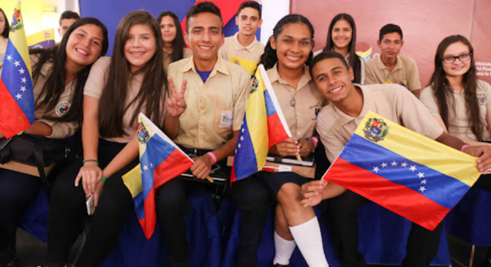 INCES ofrecerá un importante apoyo a los estudiantes venezolanos