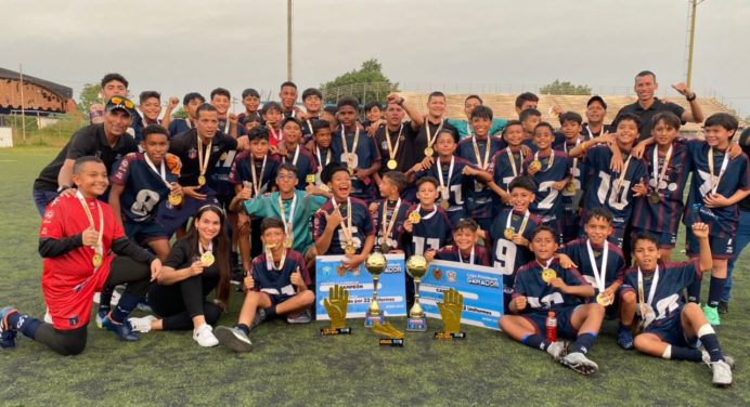 La Academia Monagas SC doble campeón de la Liga Premium