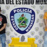 Capturan a dos sujetos por violentar una valla publicitaria en el Polideportivo