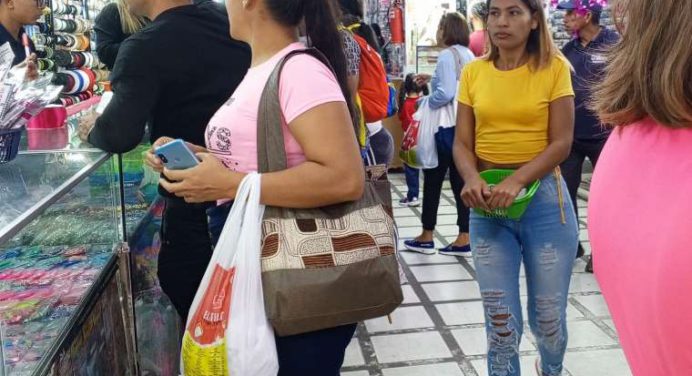 Mercerías incrementaron ventas al son de carnaval