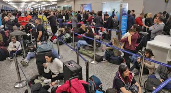 Por huelga en Argentina cancelaron vuelos afectando conexiones regionales