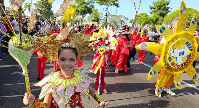 Primer desfile del Carnaval de Maturín deslumbró por su colorido