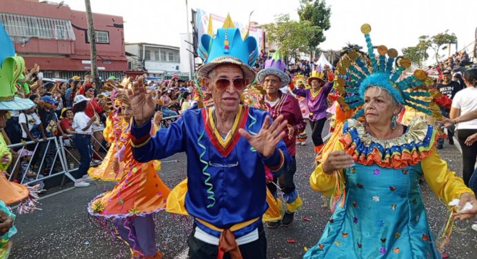 Público disfrutó y eligió a los favoritos del Carnaval de Maturín