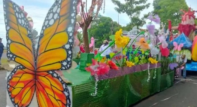 Serviamer exhibió carroza ambientalista “Sueño del Jardín Monarca” en Carnaval