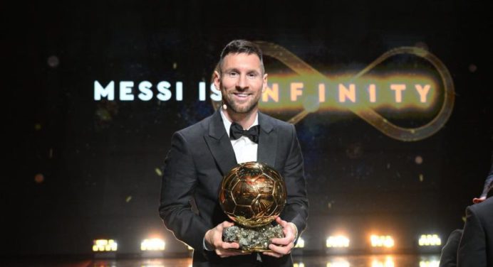 ¡Sorprendió a todos! Mira lo que hizo Lionel Messi con su octavo Balón de Oro