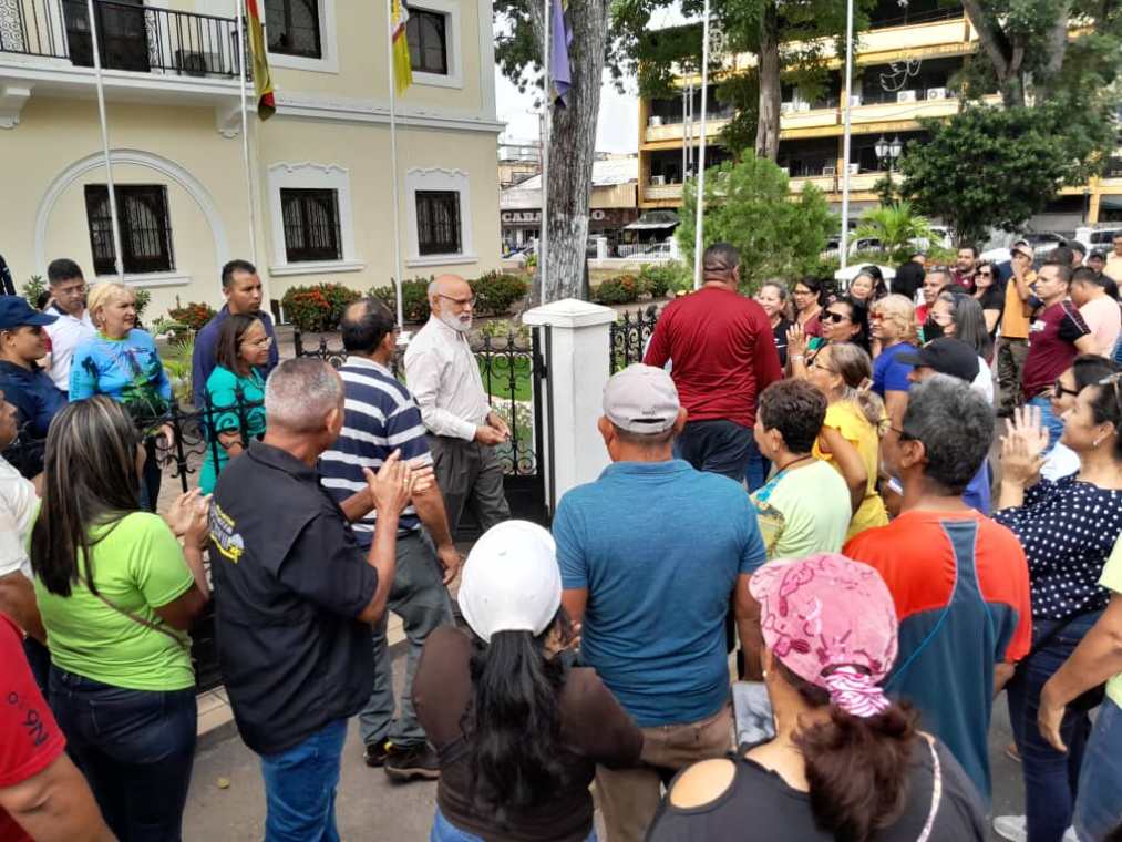 Representante de gobernación se reunieron con afectados