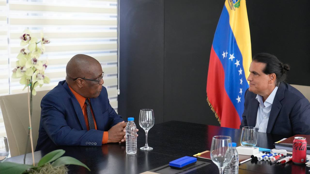 Venezuela y Zimbabue fortalecen cooperación económica