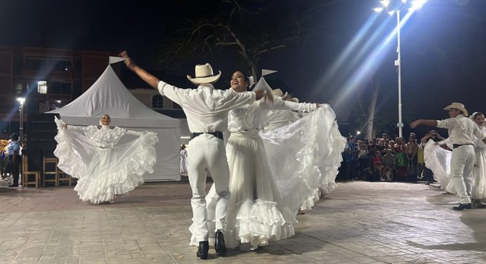 Agrupaciones monaguenses celebraron el día de la danza nacionalista