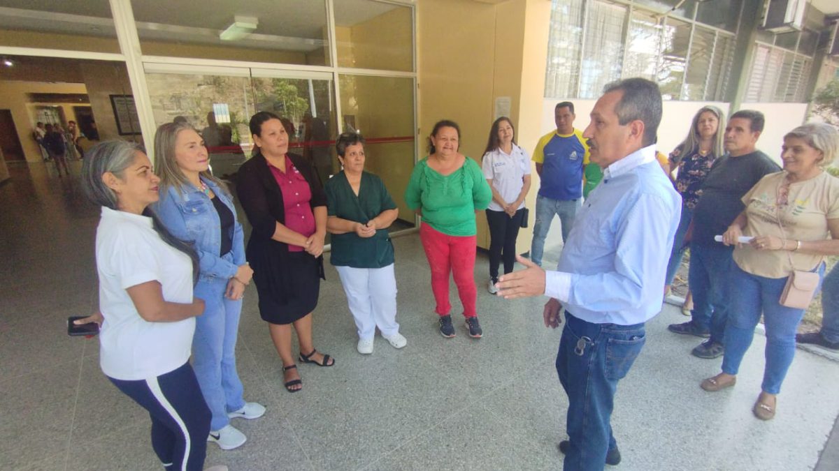 alcalde velasquez reparo colchones del hospital dr pablo villarroel laverdaddemonagas.com alcalde2
