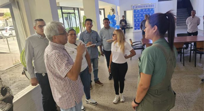 Alcaldesa inspecciona Casa de la Cultura para iniciar trabajos de remodelación