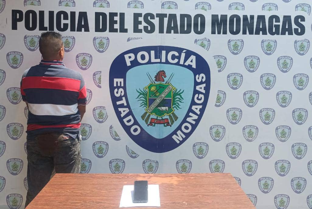 detenido en la av bolivar luego de robarse un telefono laverdaddemonagas.com whatsapp image 2024 03 25 at 10.24.38 pm