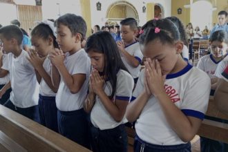 Niños de Fe y Alegría se contagian en aniversario