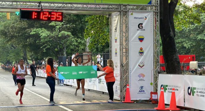 Joselyn Brea batió récord nacional y se impuso en el maratón CAF