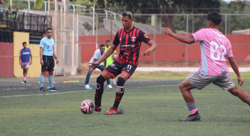 Atlético La Cruz y Nueva Esparta FC empataron sin goles