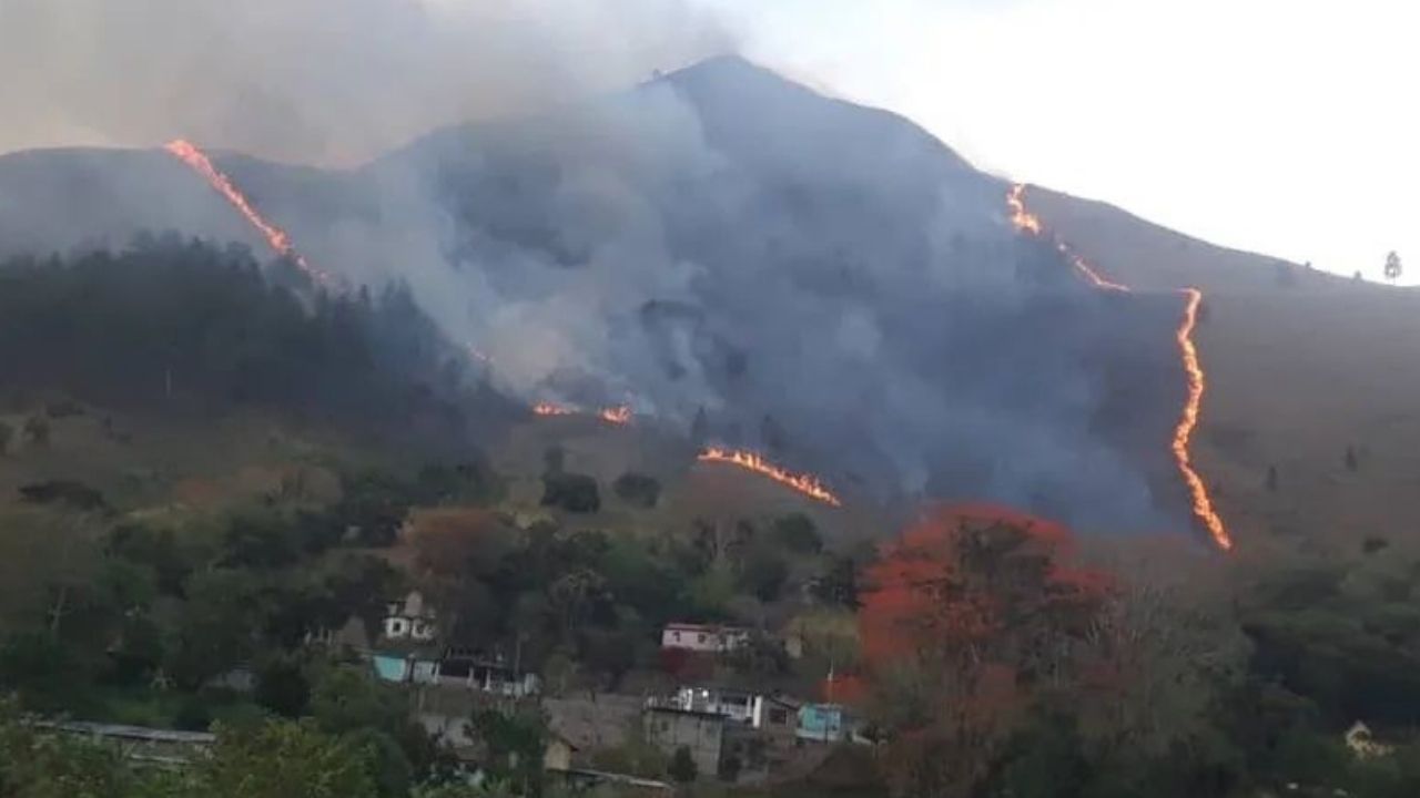 incendio en el cerro