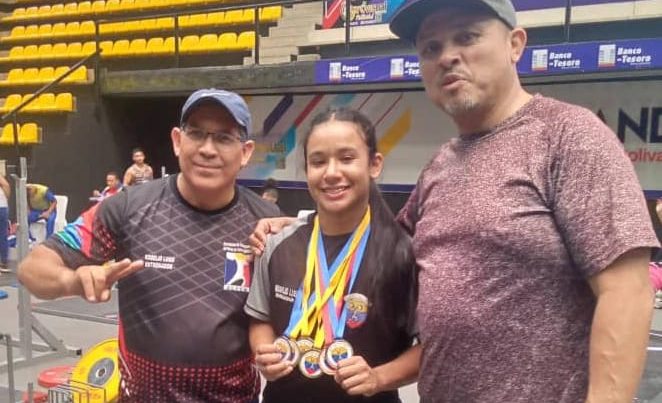 Monagas suma 12 medallas en nacional de pesas