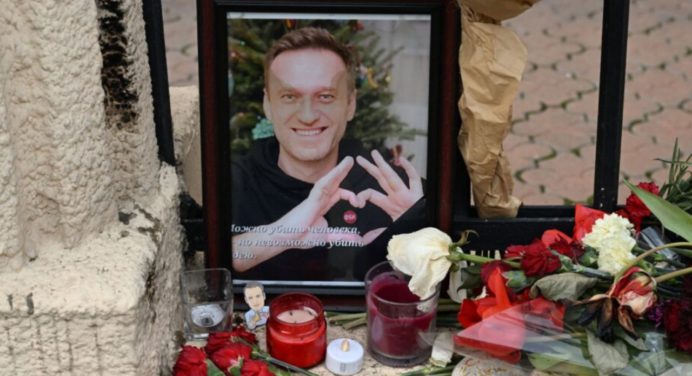 Navalni recibe sepultura en el cementerio Borísovo de Moscú (Fotos)