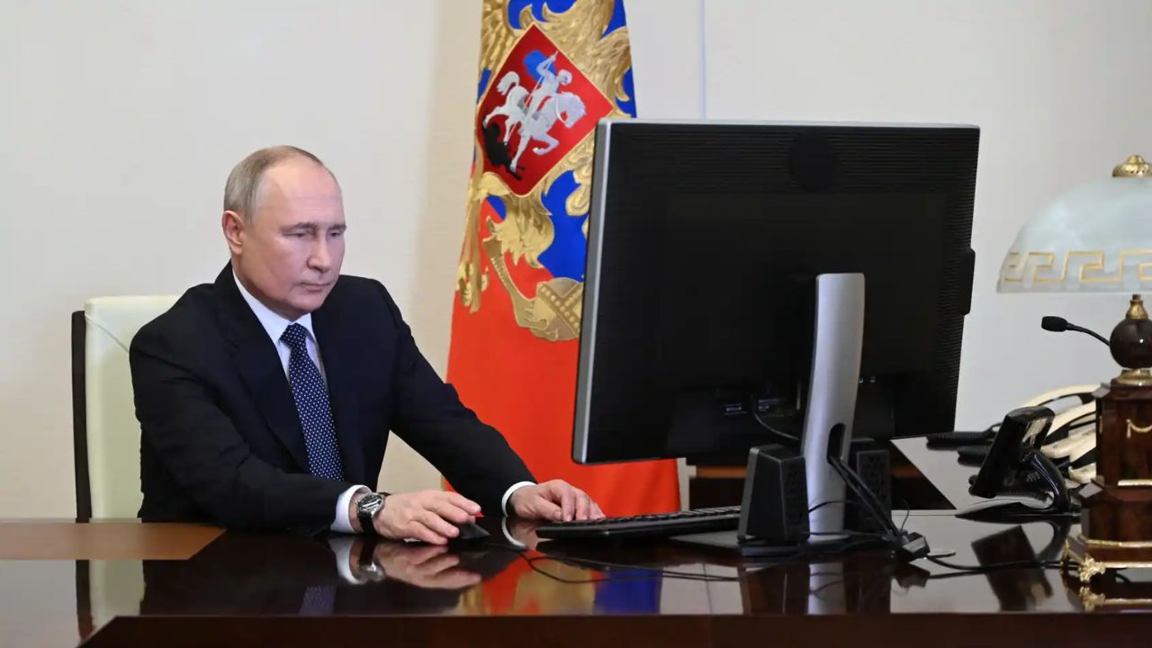 Putin votó en las elecciones presidenciales de Rusia (+Video)