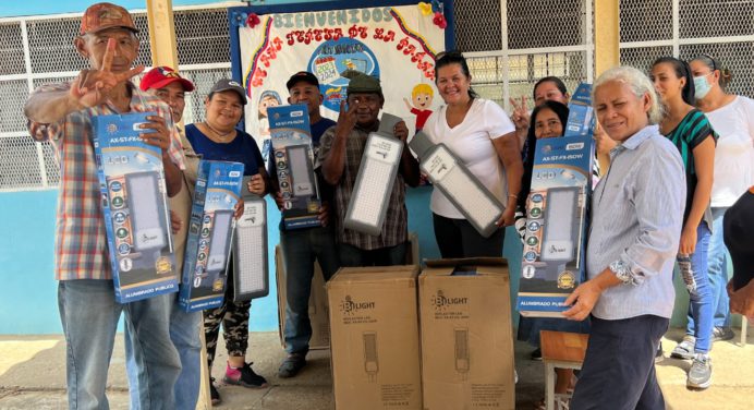 Santa Elena de Viboral recibe luminarias para favorecer a más de 450 familias