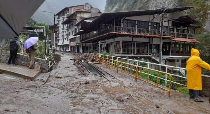 Seis fallecidos por desbordes a causa de las lluvias en la sierra sur de Perú