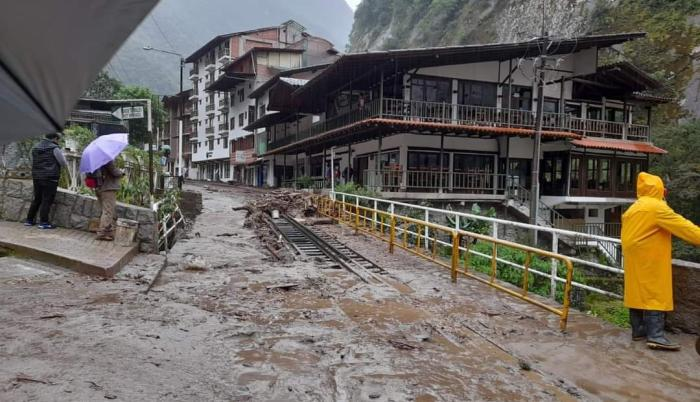 Seis fallecidos por desbordes a causa de las lluvias en la sierra sur de Perú