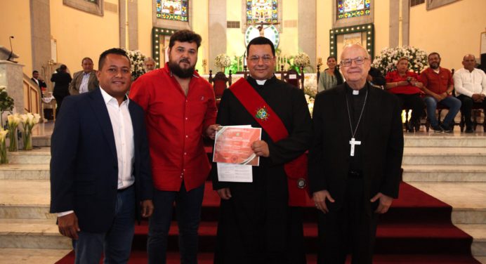 40 años fortaleciendo la fe cumplió parroquia eclesial Nuestra Señora del Carmen de la Catedral