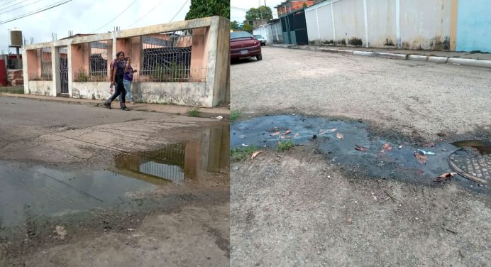 Calle 3 del sector Doña Menca colapsada por el desbordamiento de aguas servidas