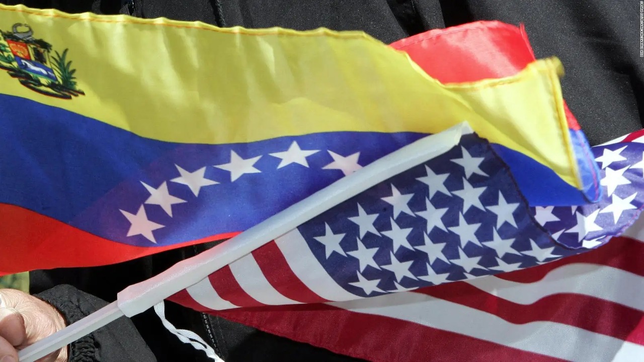 Venezuela y EEUU acuerdan mantener comunicaciones y mejorar las relaciones