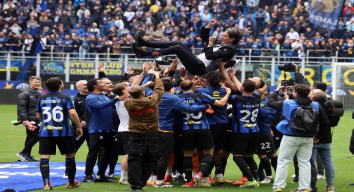 Inter celebró su «scudetto» con triunfo ante el Torino