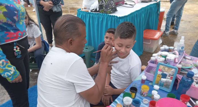 La Casita Azul conmemoró por todo lo alto el día internacional del autismo