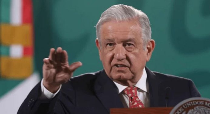 López Obrador presenta su caso contra Ecuador en la reunión de la Celac