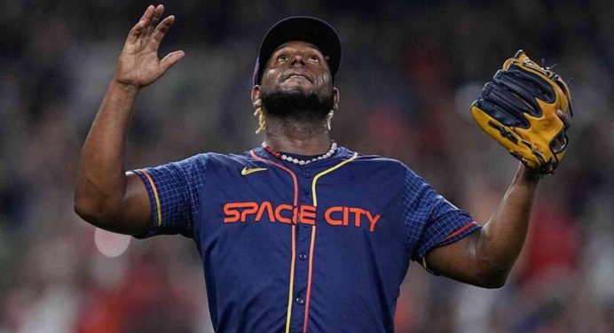 Ronel Blanco lanzó un no hitter con los Astros de Houston