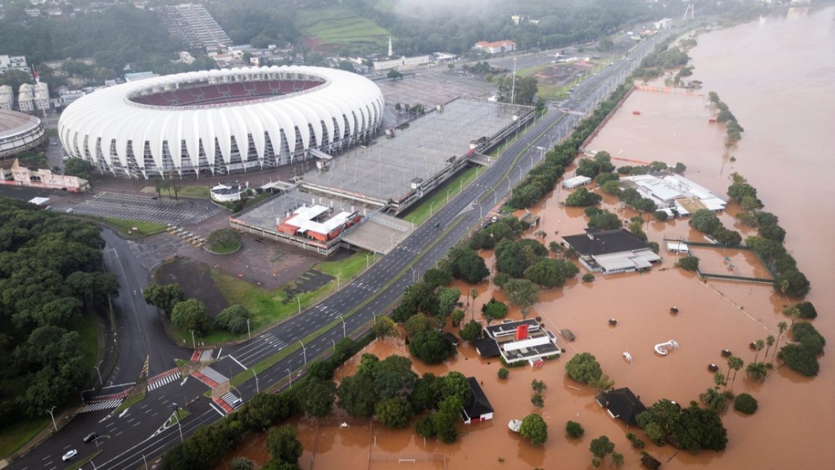 Ayuda humanitaria a damnificados