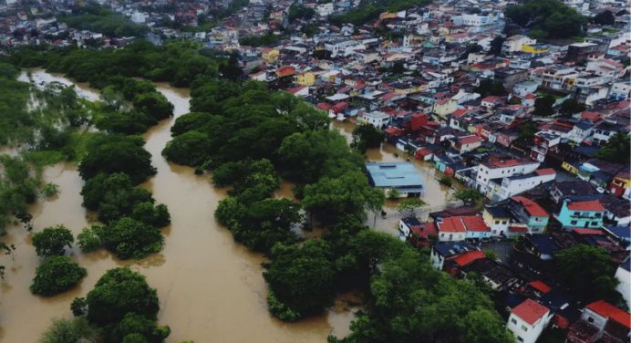 Brasil ofrecerá apoyo a familias que perdieron sus hogares por las lluvias